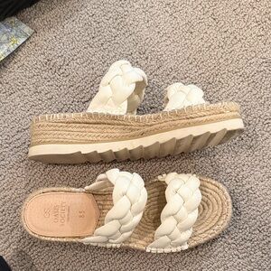 Oasis Society Women's Cream Braided Sandals